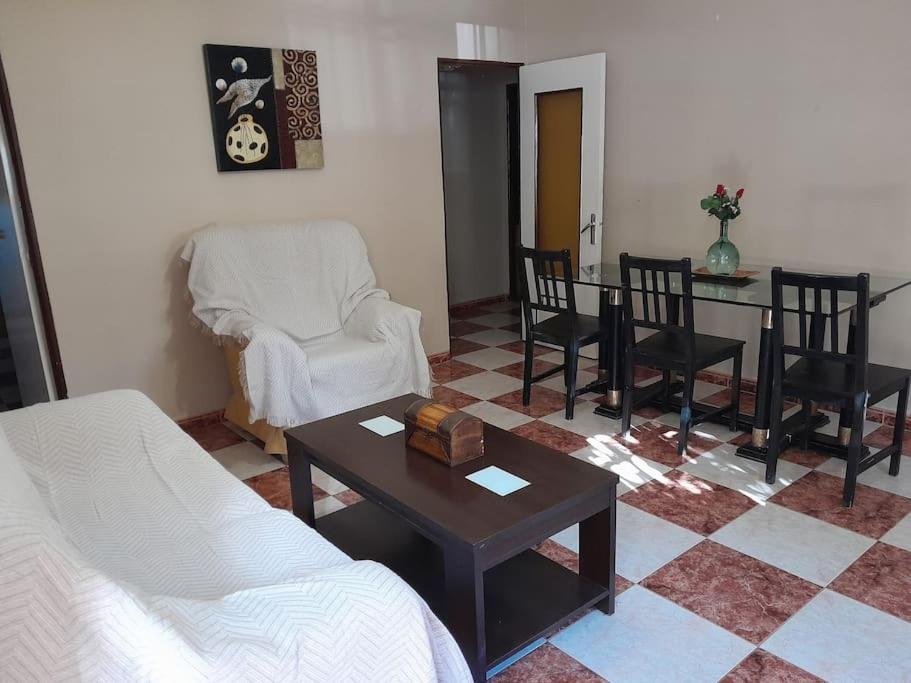 Disfruta De Un Barrio Tranquilo Apartment Alcala de Guadaira Exterior photo